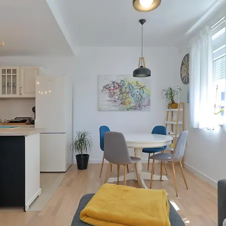 Apartman Bajana Zára