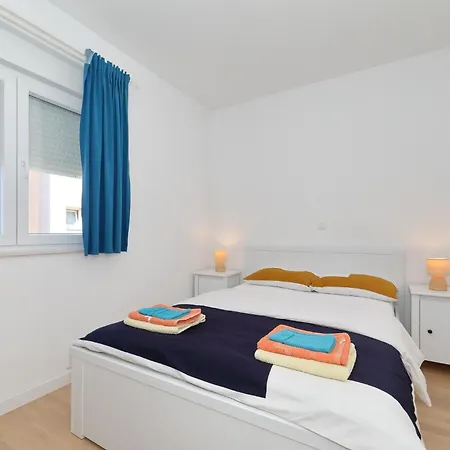 Apartament Bajana